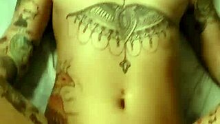 Pretty Brazilian model Evelyn Buarque