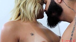 loirinha tries pussy fucking for the first time in porn