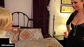 gorgeous big girl siri pornstar is fucking her pretty plump pussy right now