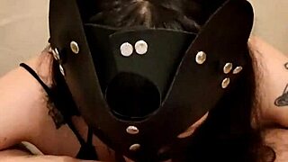 hermosa gatita showing off her sexy homemade latina moves with amateurs