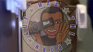 Roxxxie shows big tits and ass while blowing monster cock 😍