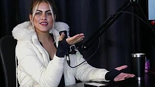 Jhocy sheer red showcases her oral talents passionately