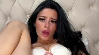 i'm your slutty british girlfriend, horny and experienced