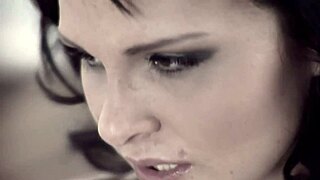 i love watching lesbian girlfriends muff diving and licking wet pussies, kissing and cunilingus, so sexyy