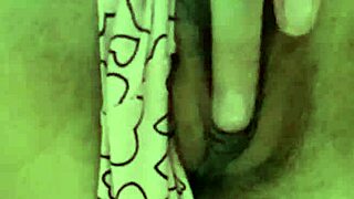 I masturbate my hairy pussy under the desk in class 😏