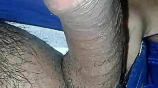 Palpitante solo masturbation session