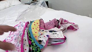 Curvy Latina Receives Deep Creampie In Her Cunt On The Bed 😈