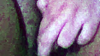 Abrindo Minha Bucetinha Virgem Molhadinha Pra Ser Lambida