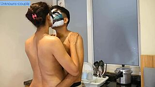 데시녀가 기골로 고용해서 보지 핥아달라고 거친 퀵키 판타지