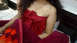 Muslim girlfriend enjoys casual sex with her friend in hardcore session