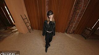 teen 18+ skinny furiosa deepthroats big cock in vr cosplay