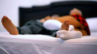 la profesora se folla al estudiante en su oficina después de clases mientras sus padres no están en casa