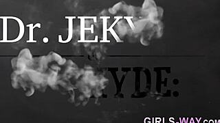 lesbian beauty in 3way with strapon and oral