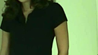 amateur blowjob from this mature lady, she's sucking it good 😏