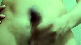 Flaco Vergon Pajeando En El Baño Del Trabajo?