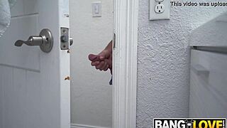 STEPSISTER Kira Perez ENJOYS a quiet masturbation session at night