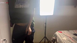 Helyo Carvalho's scene with two young actresses