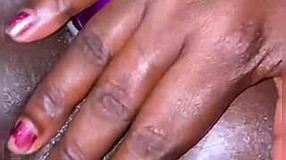 Anal Plug Makes My Pussy Squirt with Ease!