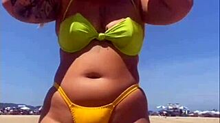 eu t� afim de mamar v�rios na praia hoje, ops!