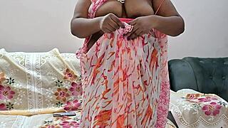 indian bhabhi accidentally revealed her natural tits during a casual webcam chat that got leaked online