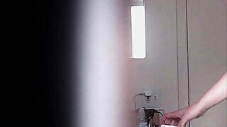 i spied on big boobs blonde changing