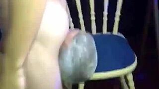 i'm partying with friends at the festa