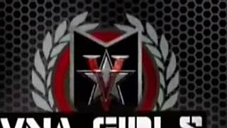 Mature doctor sara jay tricks submissive lesbian into wet cunilingus