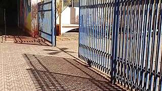 Chamei a mina da biblioteca para ler livro em casa e comi a safada no pelo