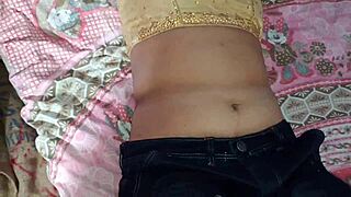 Most beautiful married bhabhi gives blowjob
