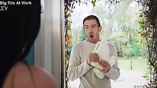 Want to see klara devine bent over?