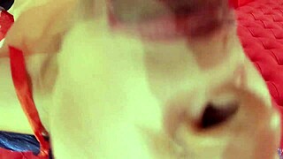 Me Cit� Para Ver Peliculas Pero En Lugar De Eso Me Di� Una Rica Mamada