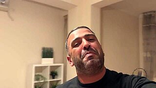 Ale Musa says, 'Dive into my muff in orgy'