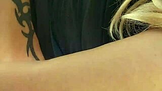 seguranca do shopping sabe como fuder o cuzinho dessa travesti safada