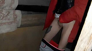 i caught step-aunt masturbatin till she cum