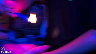 i offer candle wax play on your tied bbw feet 😘