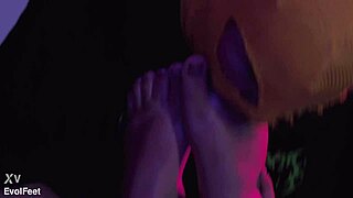 i offer candle wax play on your tied bbw feet 😘