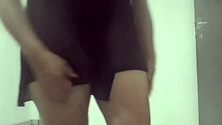 Latina amateur dances with dildo intensely.