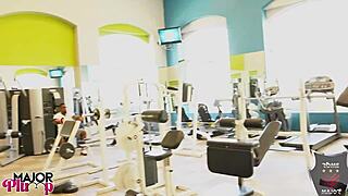 i'm sofia, lurin rome to fuck me at the gym, cum on my ass, oh yeah