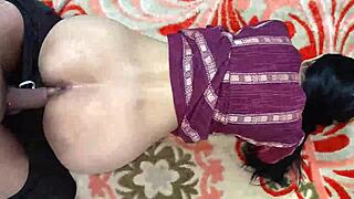 I seduced bhabhi and fucked her pussy.