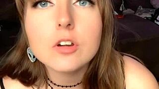 You know you wanna open my legs and taste my wet pussy while i ride dildo