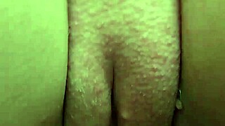 Hot blonde says, 'lick my pussy for creampie'