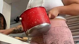 Called Big Pussy Friend For Lunch Help