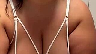 Fruit Is Fun In Softcore Fetish With Curvy BBW