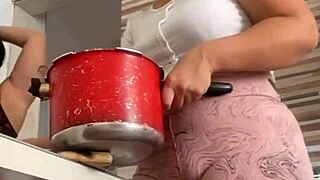 Called Big Pussy Friend For Lunch Help