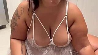 Fruit Is Fun In Softcore Fetish With Curvy BBW