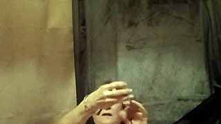 esclave f autoseance uro gode humiliation