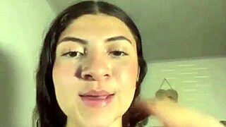 tremendas tetas de colombiana con gran ass