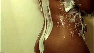 i'm drippythicklys, my wett pussy in the shower playy