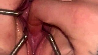 Fist queen's pussy stretched! 😲