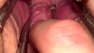 Fist queen's pussy stretched! 😲